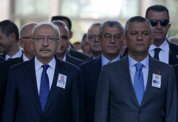 CHP'de 'Kurultay' Savaşı! Kemal Kılıçdaroğlu Ve Özgür Özel Cephesinden Karşılıklı Hamleler